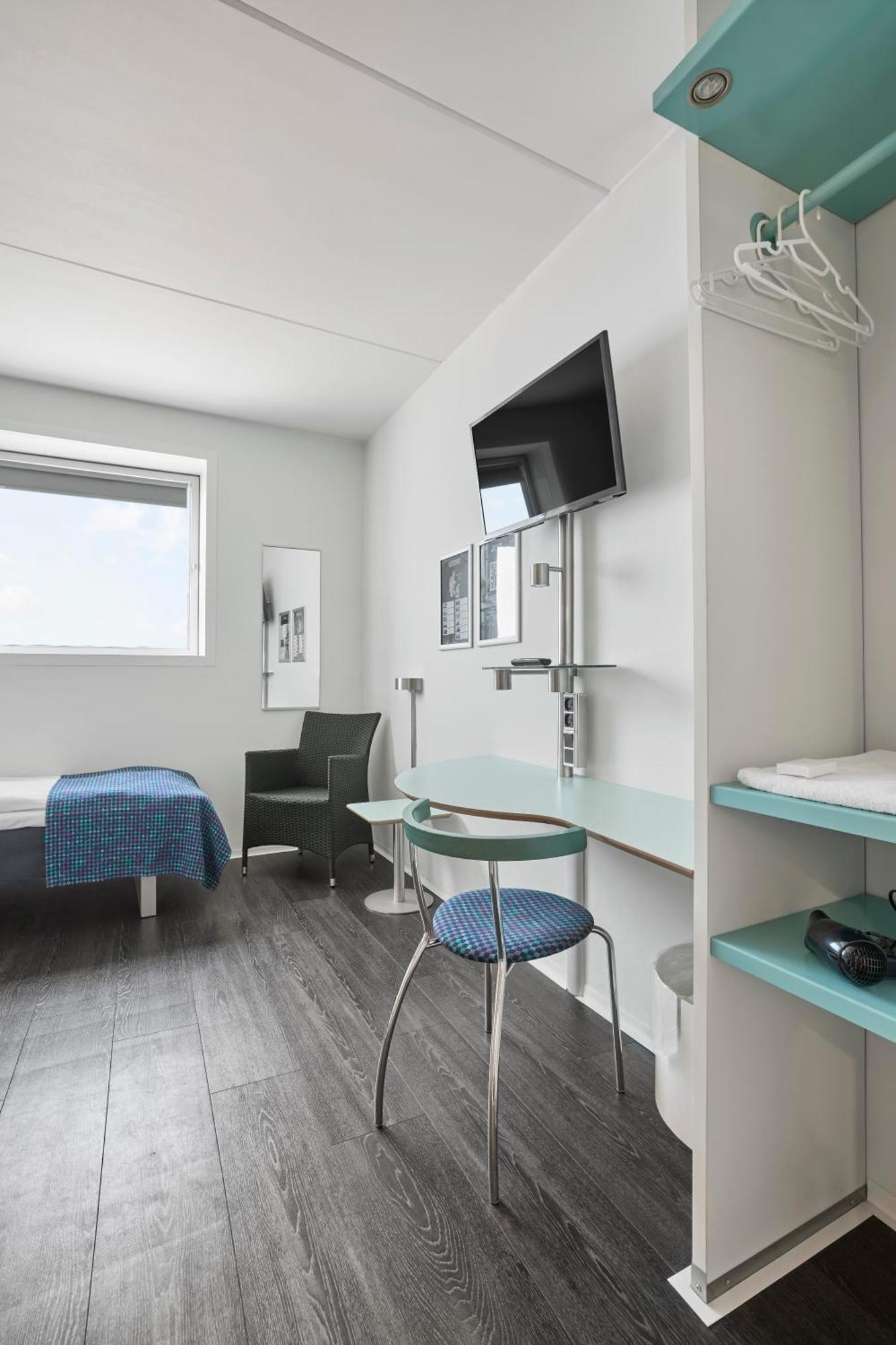 Captain Single Room